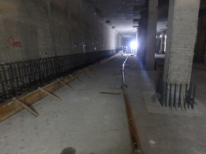 写真-19 底版増打コンクリート打設状況